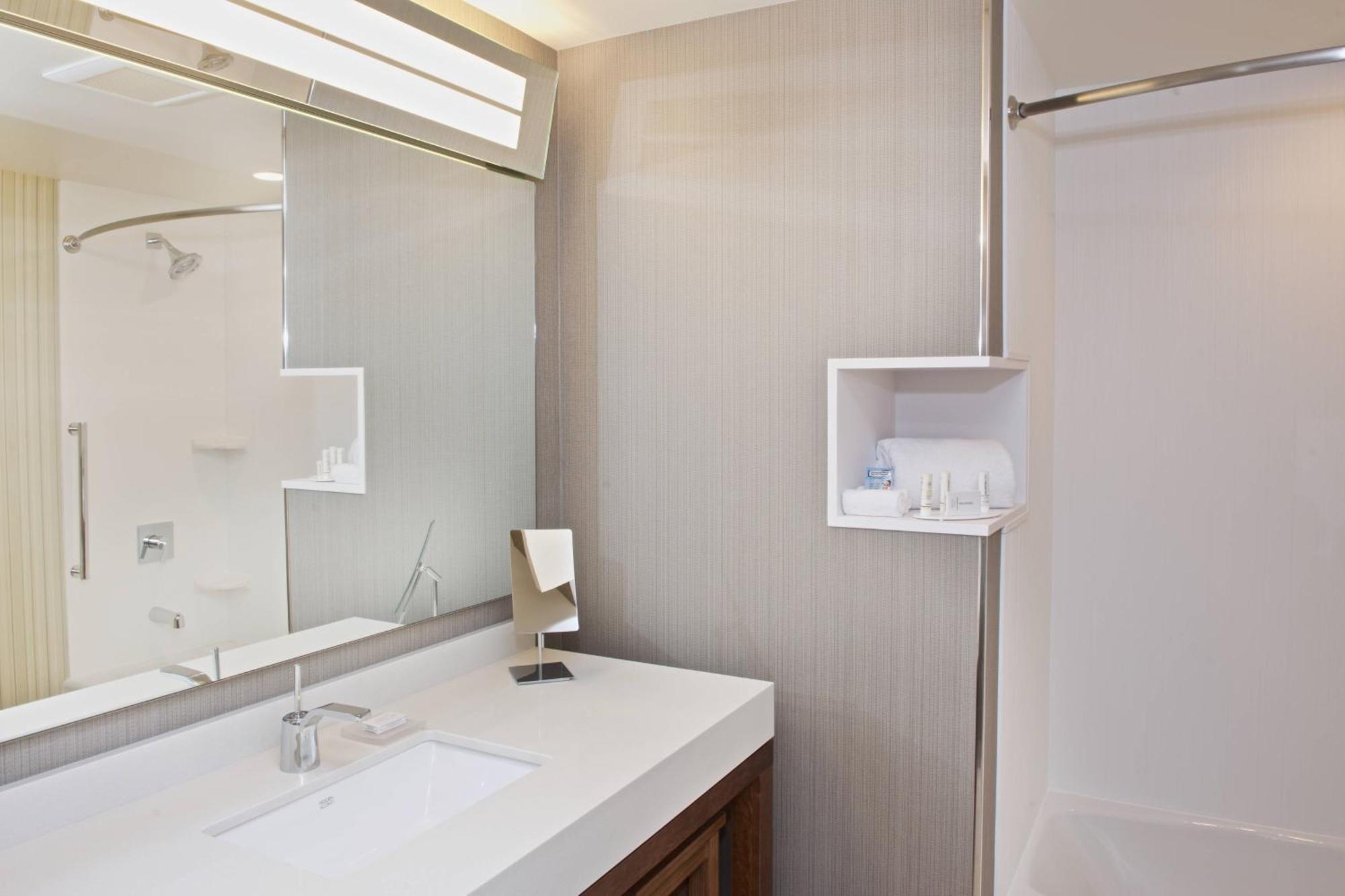 Courtyard By Marriott Seattle Everett Downtown Zewnętrze zdjęcie